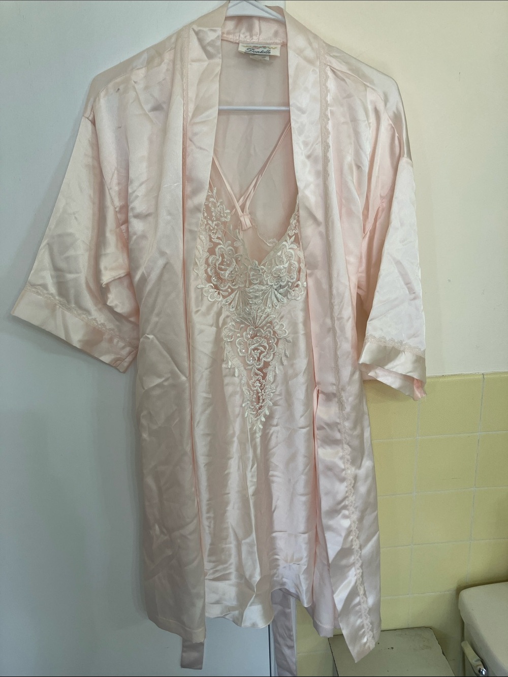 Vintage DENTELLE Chemise + Matching Robe Set Size: Small